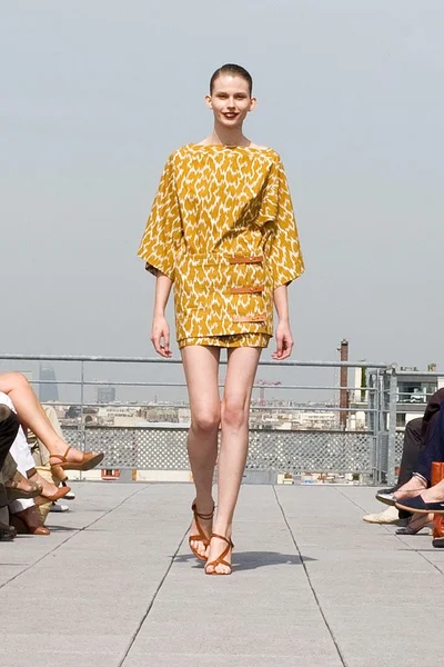 Look 26